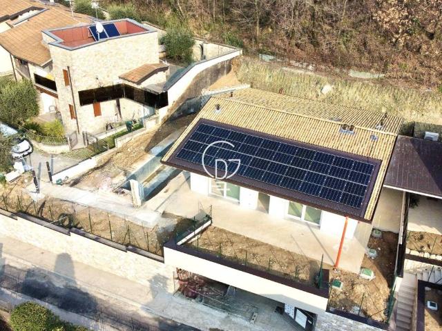 Villa in vendita a Padenghe sul Garda BS