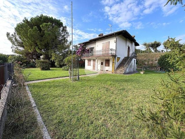 Villa in vendita a Padenghe sul Garda BS
