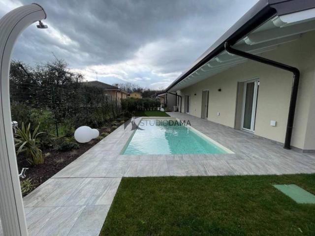 Villa in vendita a Padenghe sul Garda BS