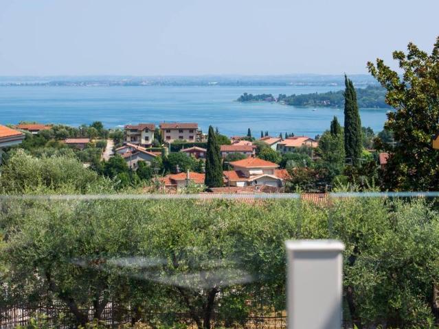 Villa in vendita a Padenghe sul Garda BS