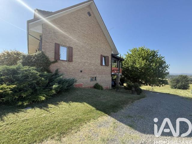 Villa in vendita a Paderna AL