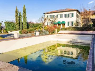Villa in vendita a Paderno d'Adda LC