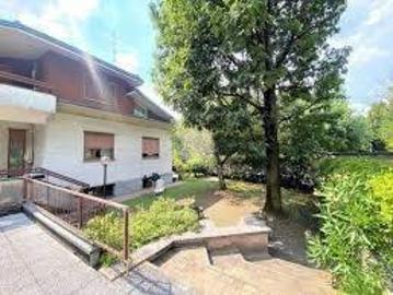 Villa in vendita a Paderno Dugnano MI