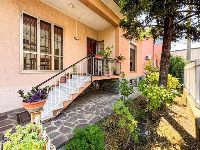 Villa in vendita a Paderno Dugnano MI