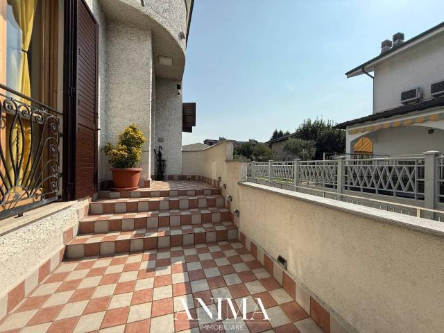 Villa in vendita a Paderno Dugnano MI