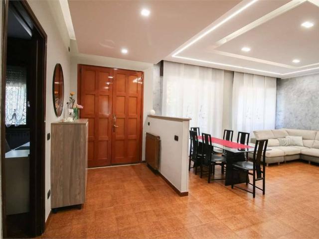 Villa in vendita a Paderno Dugnano MI