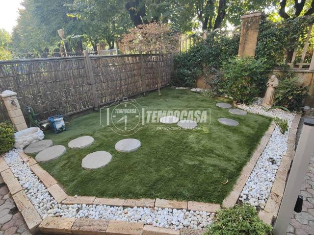 Villa in vendita a Paderno Dugnano MI