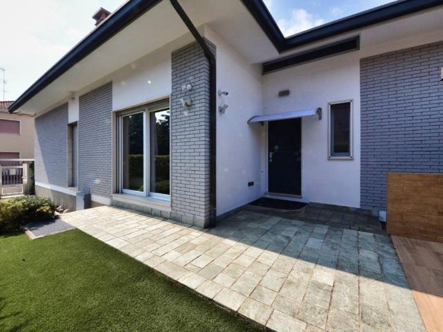 Villa in vendita a Paderno Dugnano MI