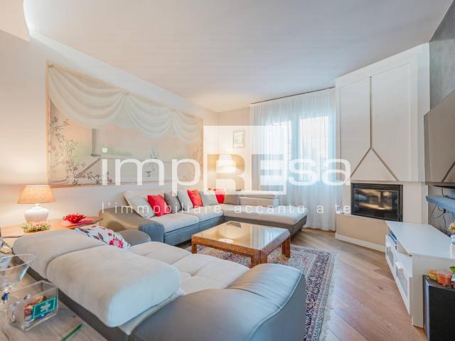 Villa in vendita a Paese, Centro