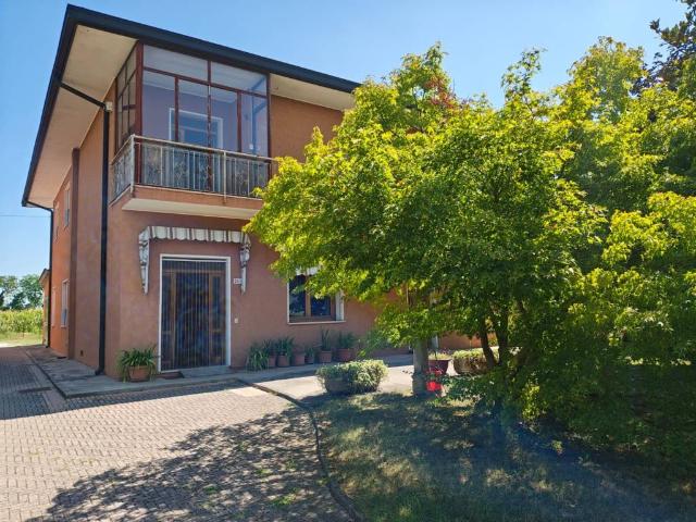 Villa in vendita a Paese TV
