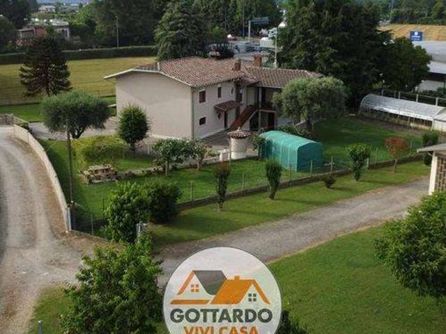 Villa in vendita a Paese TV