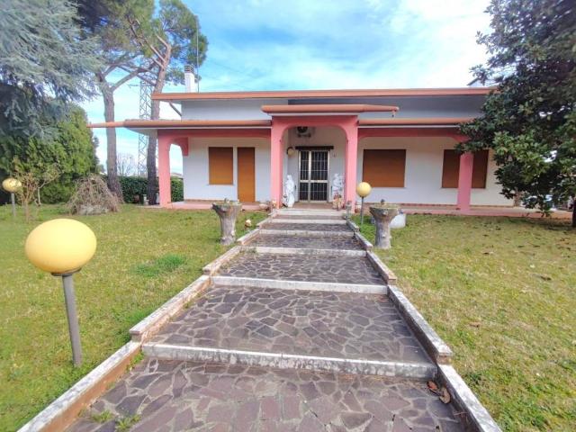Villa in vendita a Paese TV