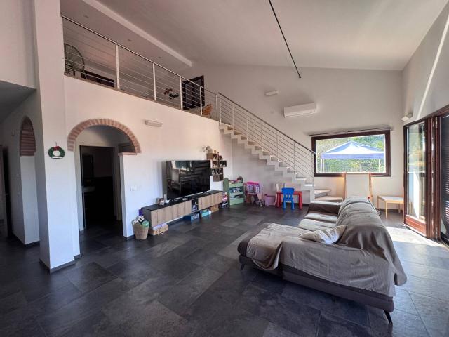 Villa in vendita a Palaia, Forcoli