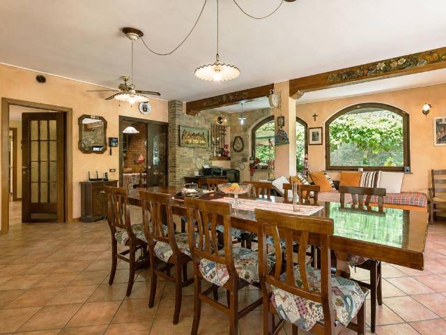 Villa in vendita a Palazzago BG