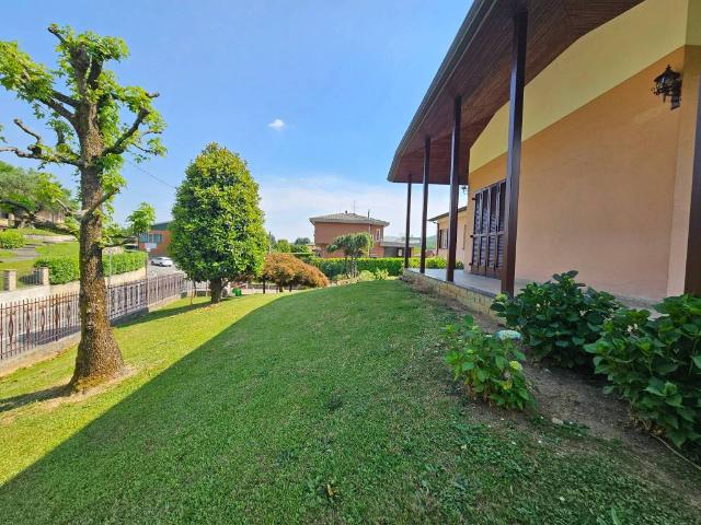 Villa in vendita a Palazzago BG