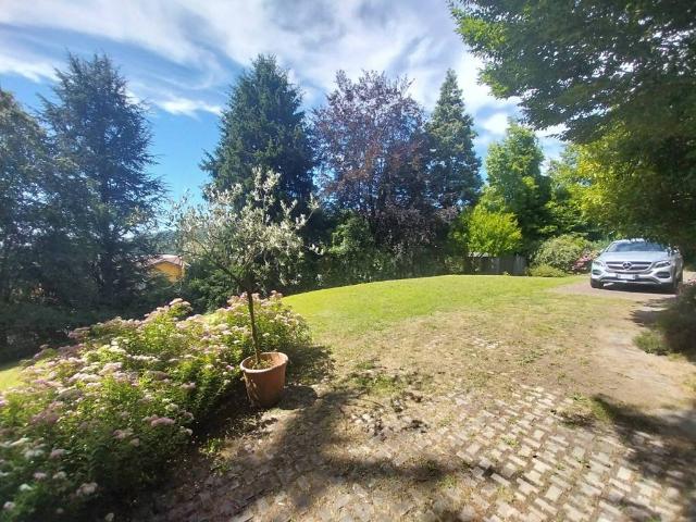 Villa in vendita a Palazzago BG