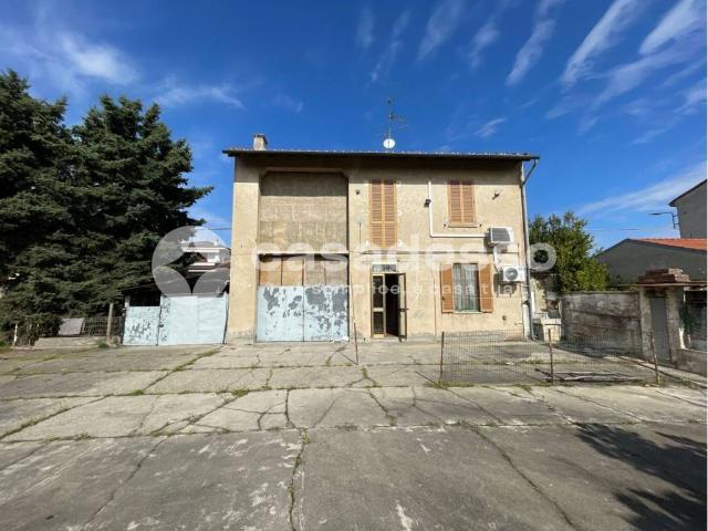 Villa in vendita a Palazzolo Vercellese VC