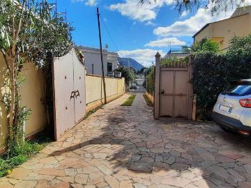 Villa in vendita a Palermo