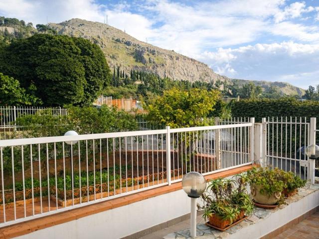 Villa in vendita a Palermo