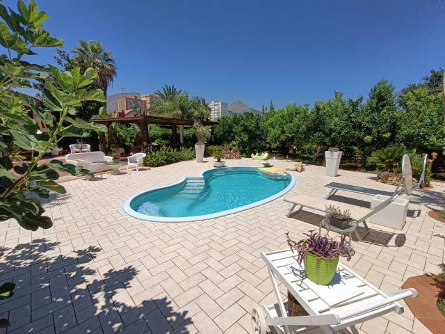 Villa in vendita a Palermo PA
