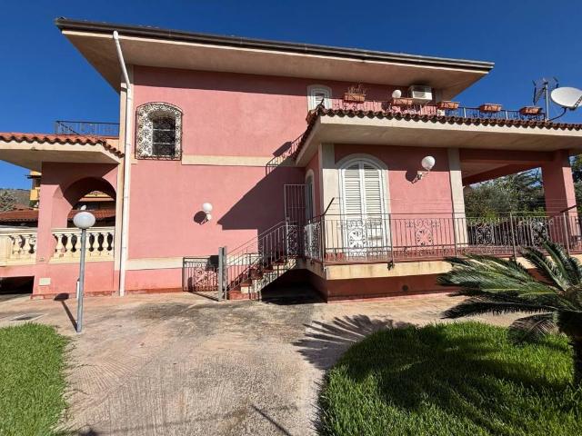 Villa in vendita a Palermo PA