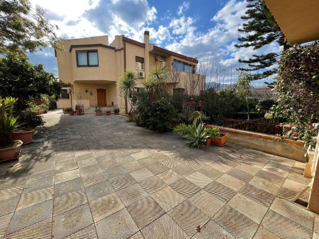 Villa in vendita a Palermo PA