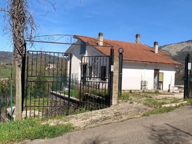 Villa in vendita a Paliano FR