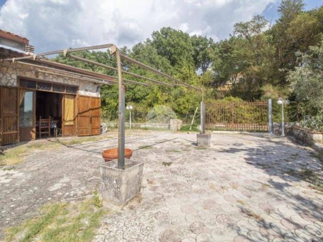Villa in vendita a Palombara Sabina RM