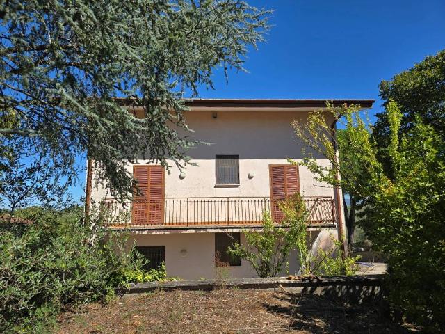 Villa in vendita a Palombara Sabina RM