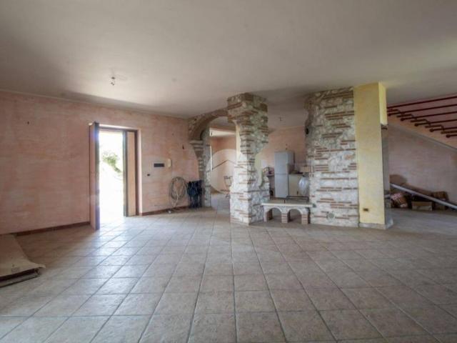 Villa in vendita a Palombara Sabina RM