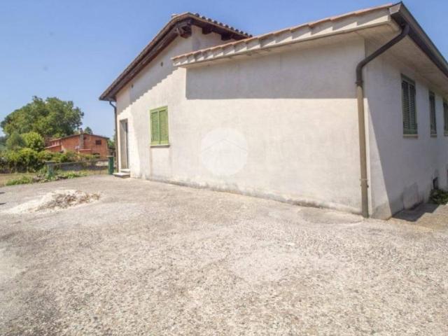 Villa in vendita a Palombara Sabina RM