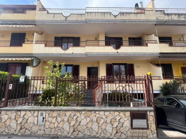 Villa in vendita a Palma Campania NA