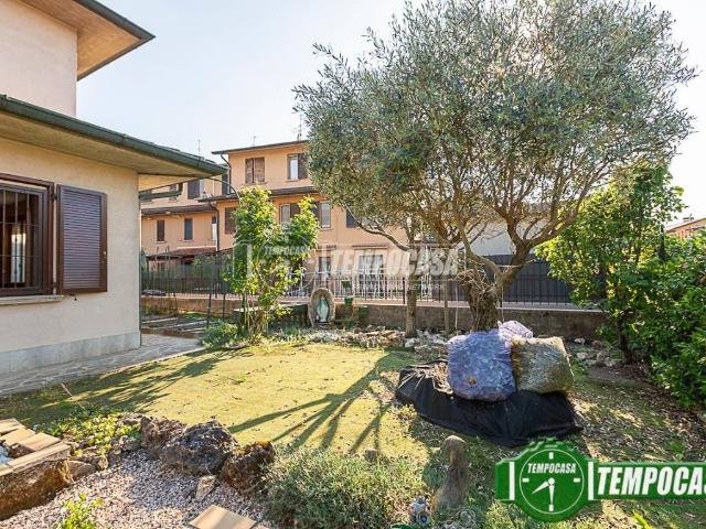 Villa in vendita a Pandino CR