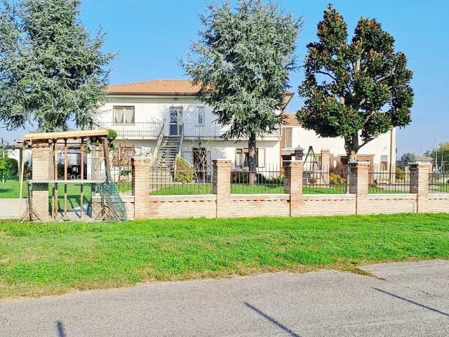 Villa in vendita a Papozze RO