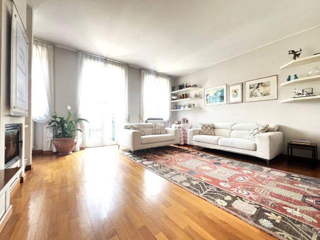 Appartamento in vendita a Parabiago MI