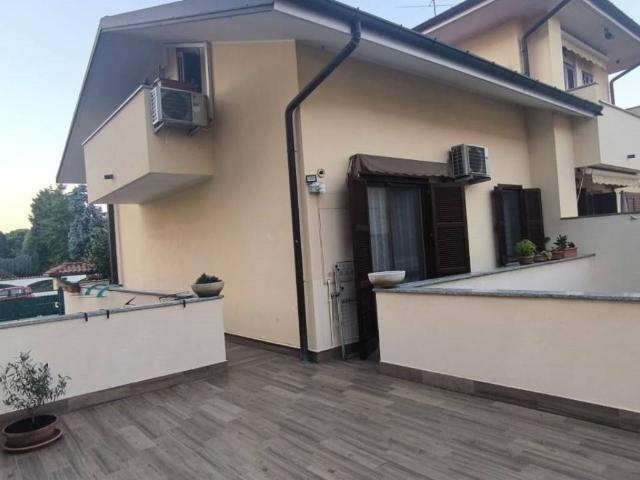 Villa in vendita a Parabiago MI