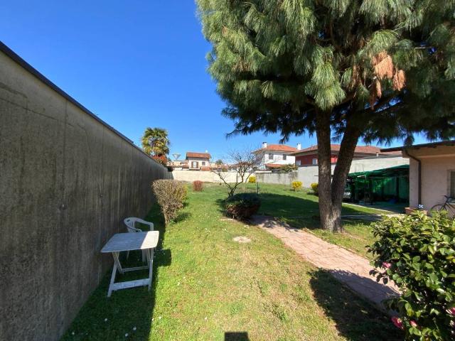 Villa in vendita a Parabiago MI