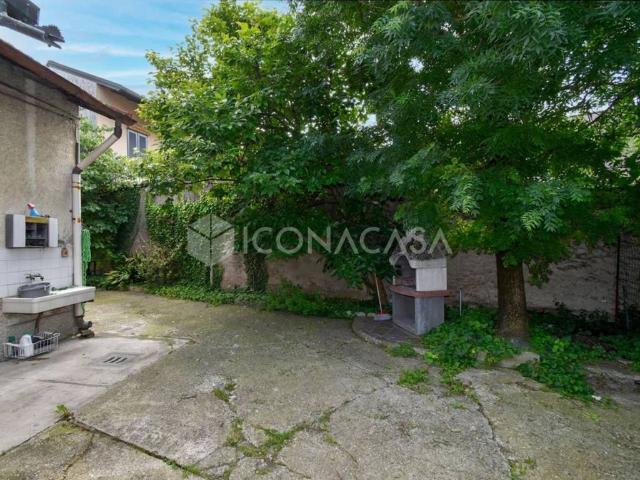 Villa in vendita a Parabiago MI