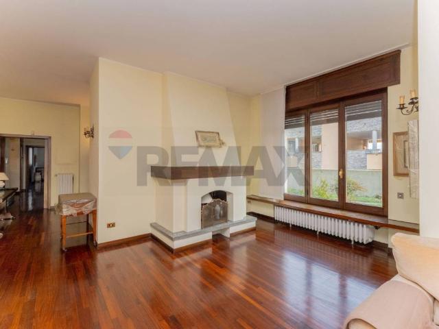 Villa in vendita a Parabiago MI
