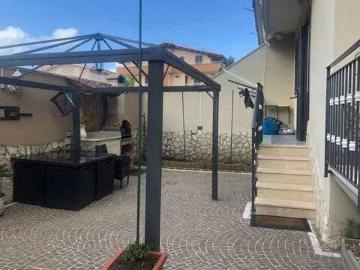 Villa in vendita a Parete CE