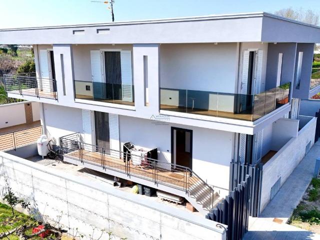 Villa in vendita a Parete CE