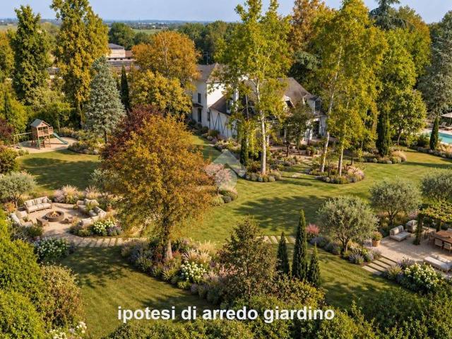 Villa in vendita a Parma