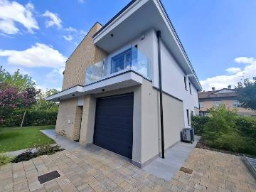 Villa in vendita a Parma PR