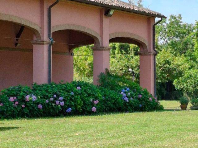 Villa in vendita a Parma PR