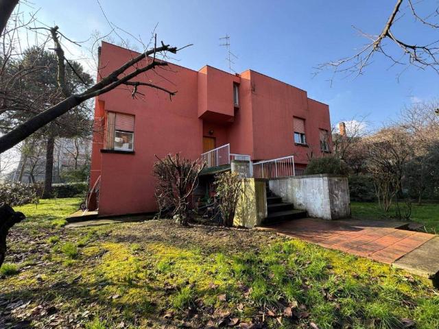 Villa in vendita a Parma PR