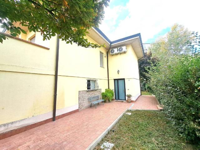Villa in vendita a Parma PR
