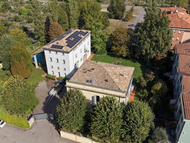 Villa in vendita a Parma PR