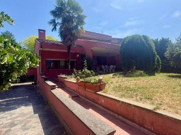 Villa in vendita a Parma PR