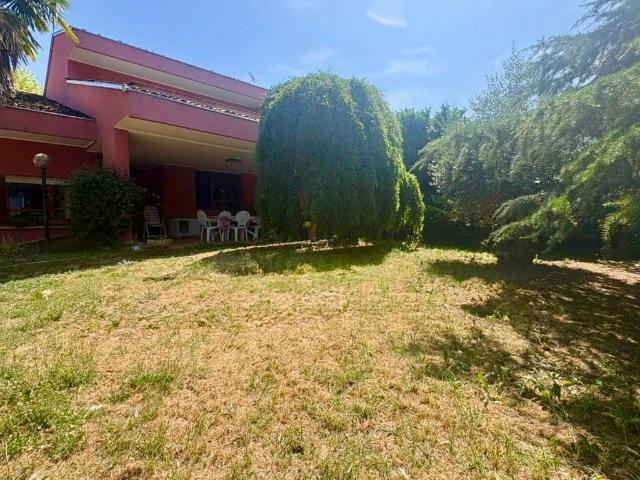 Villa in vendita a Parma PR