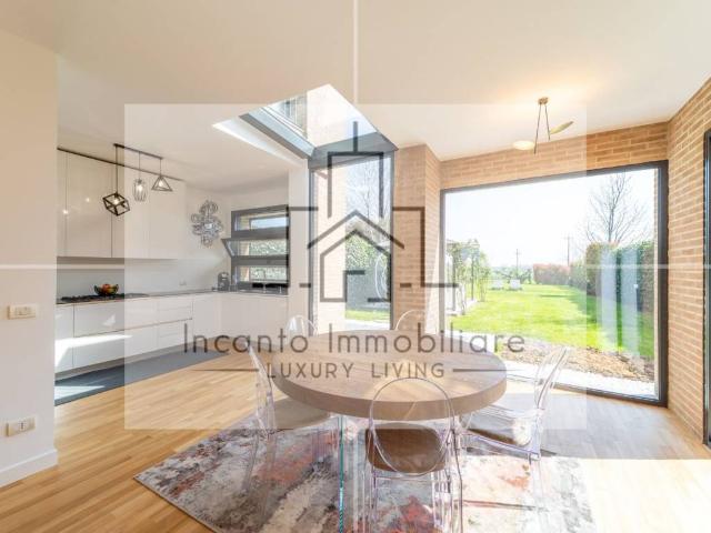 Villa in vendita a Parma PR